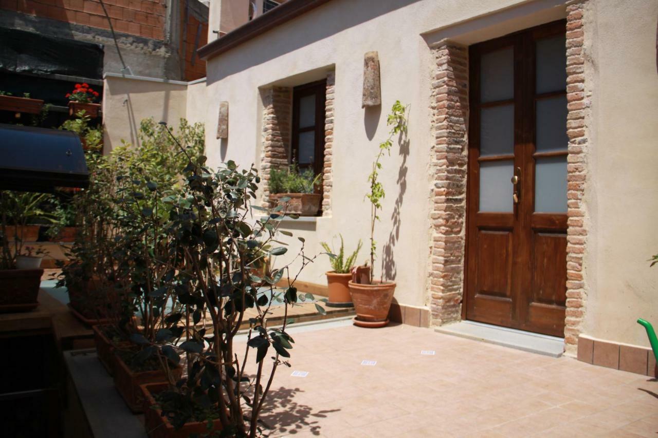 Due Sicilie Maison De Charme Casalvecchio Siculo Kültér fotó